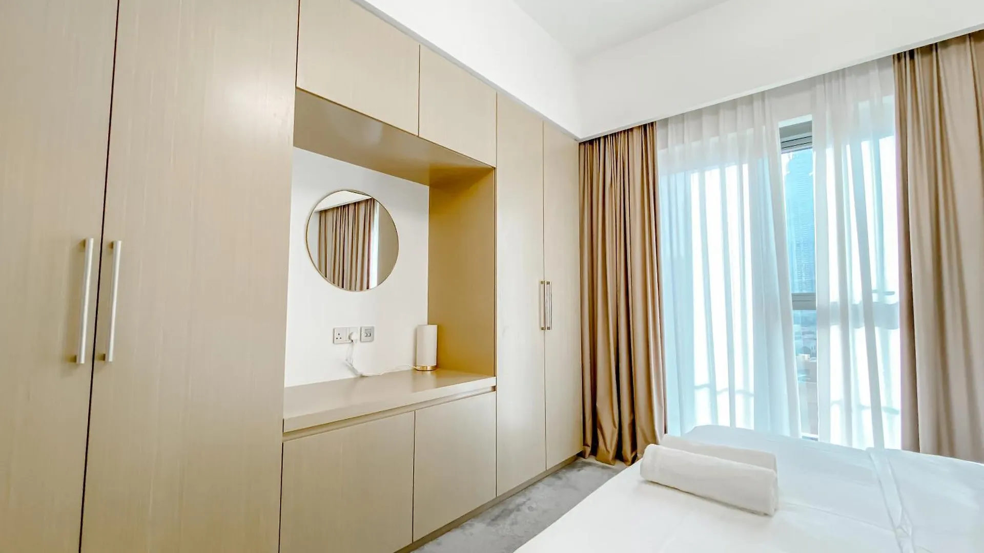 Majestic Burj Khalifa View 2Br Premium Apartment By Sbh Dubai