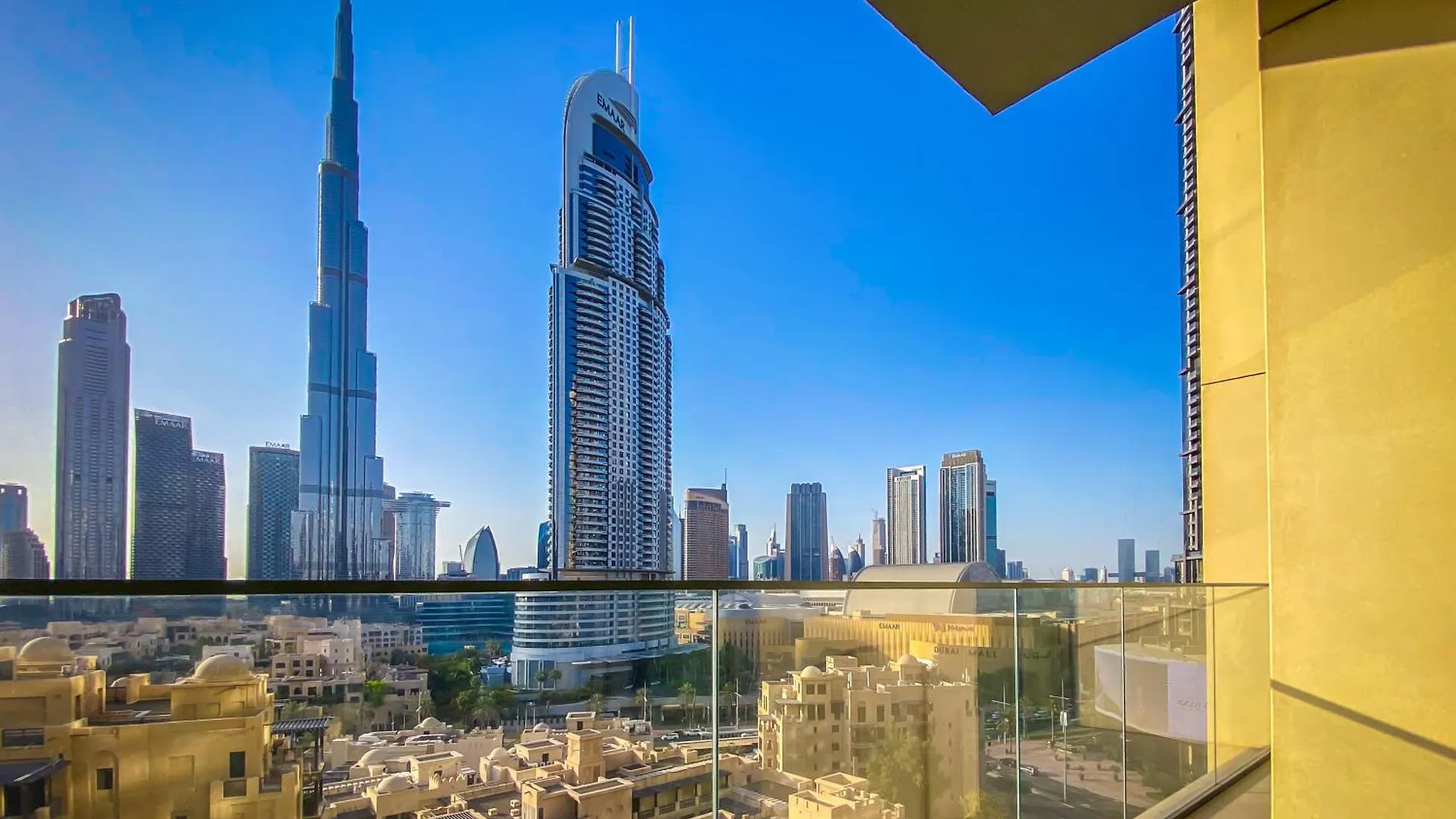 Majestic Burj Khalifa View 2Br Premium Apartment By Sbh Dubai