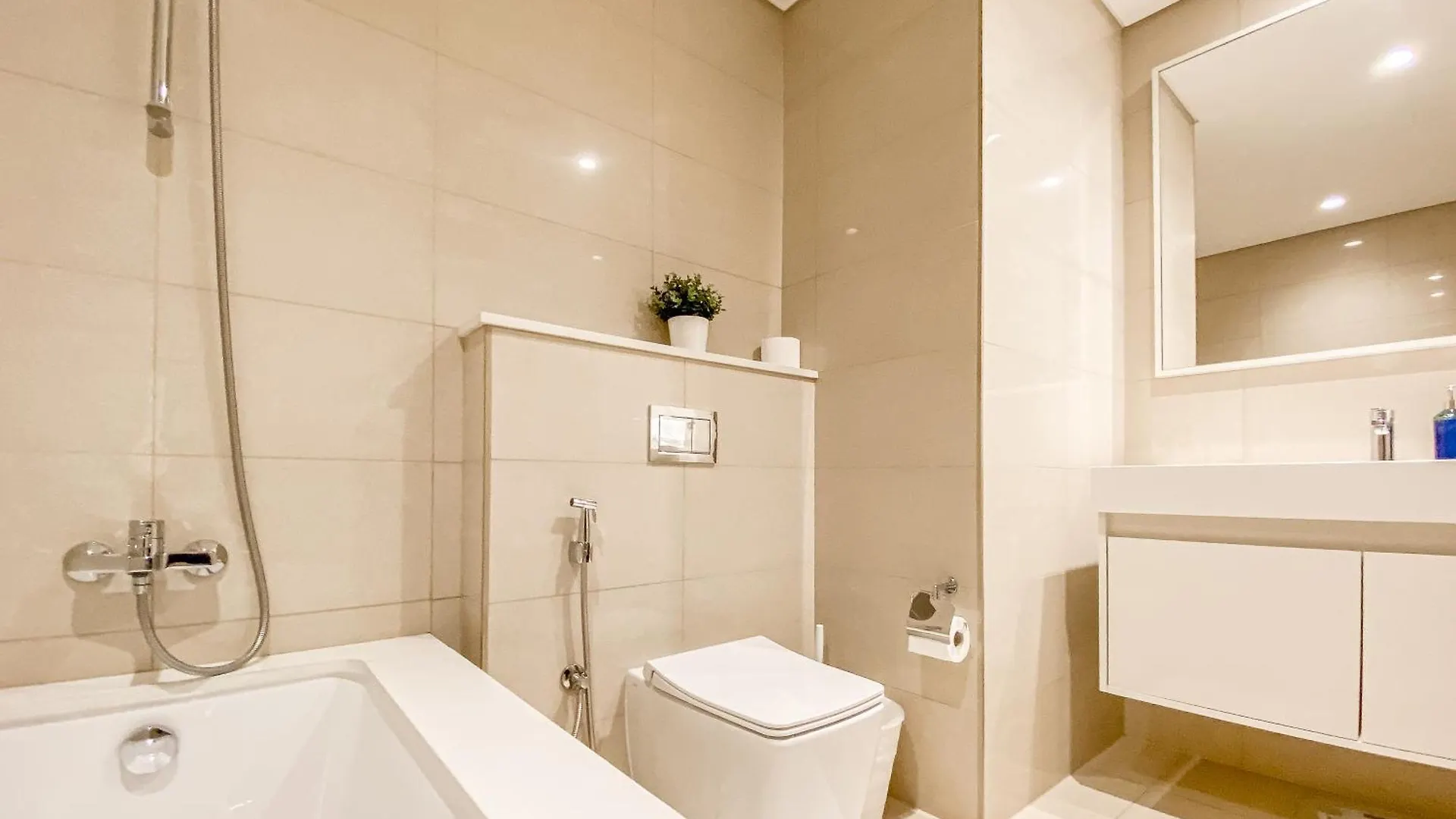 Majestic Burj Khalifa View 2Br Premium Apartment By Sbh Dubai United Arab Emirates