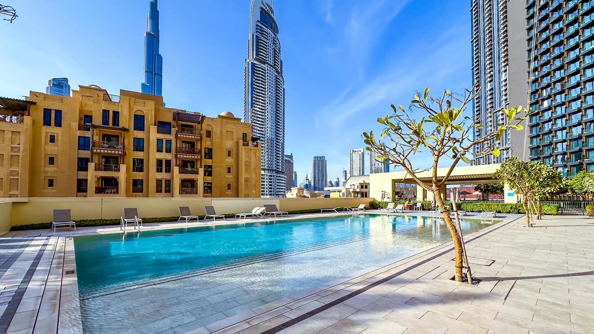 Majestic Burj Khalifa View 2Br Premium Apartment By Sbh Dubai