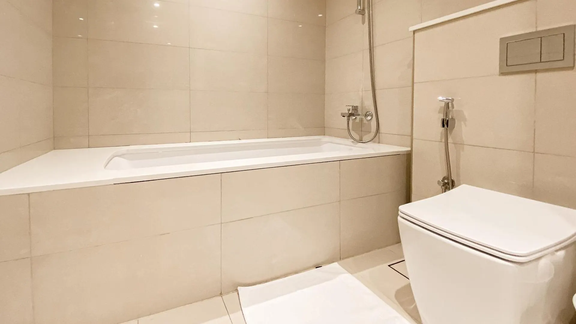 Majestic Burj Khalifa View 2Br Premium Apartment By Sbh Dubai