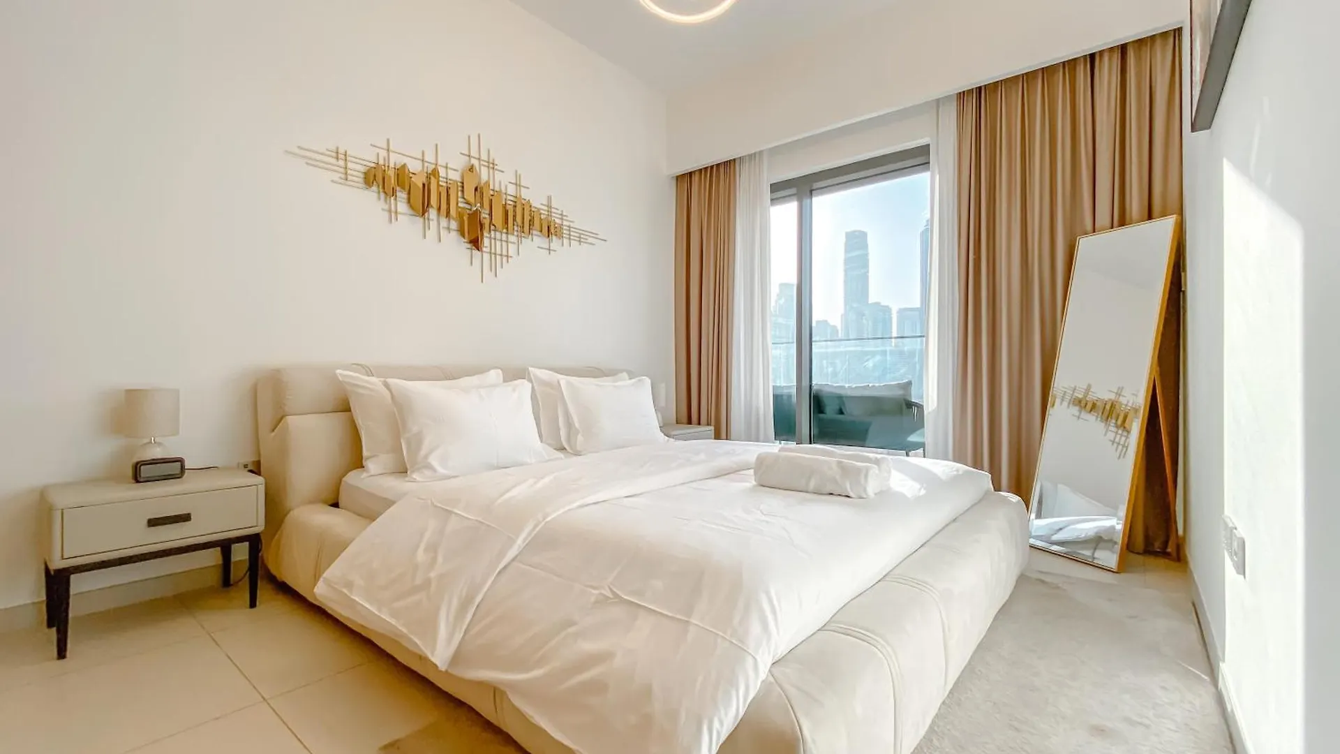 Majestic Burj Khalifa View 2Br Premium Apartment By Sbh Dubai